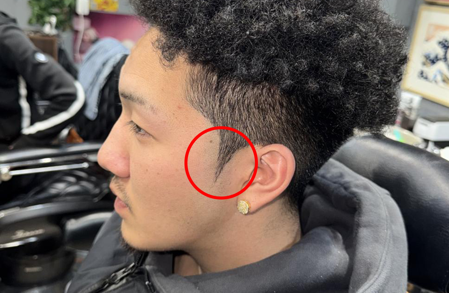 【アイスピック】バーバーの尖る美学。もみあげで変わる男の印象